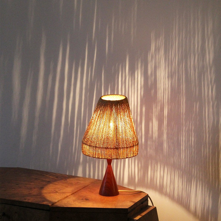 Lampe pole dance artisanale en bois